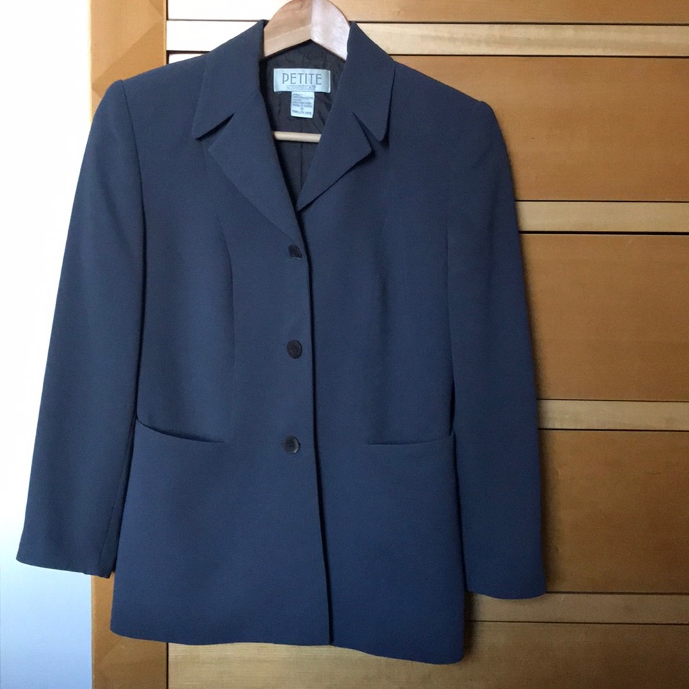 Gray, single breasted, 3 button blazer